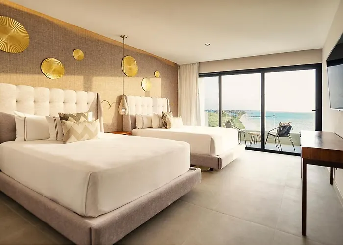 Hotel The Fives Oceanfront