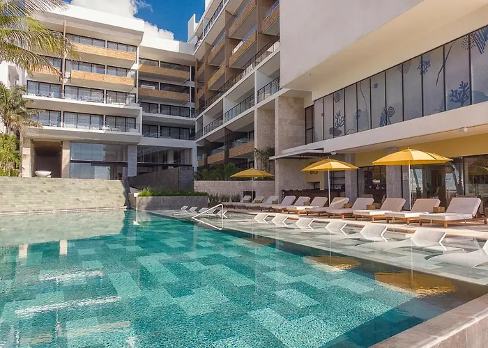 The Fives Oceanfront 5*