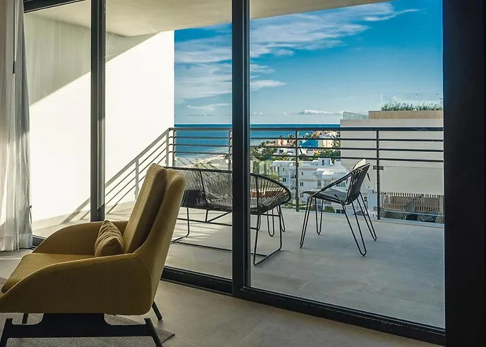The Fives Oceanfront Hotel 5*