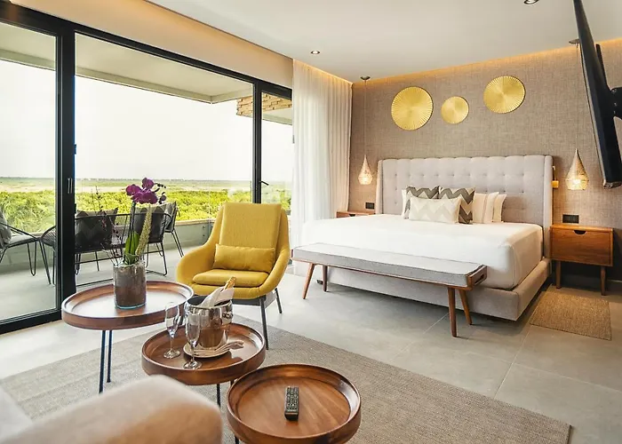 The Fives Oceanfront Hotel 5*