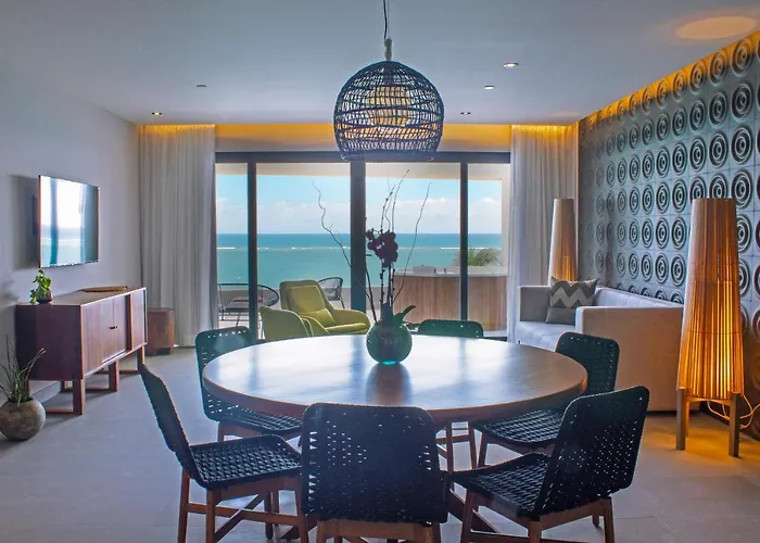 The Fives Oceanfront 5*