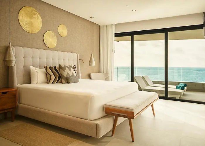 The Fives Oceanfront 5*