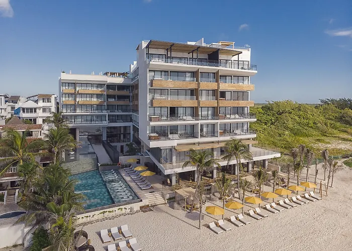 The Fives Oceanfront Hotel