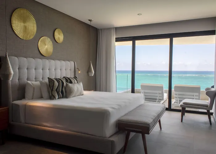 The Fives Oceanfront 5*