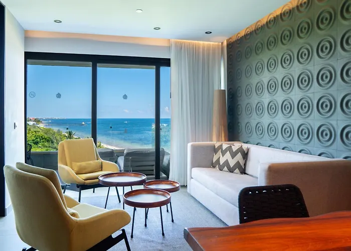 Hotel The Fives Oceanfront