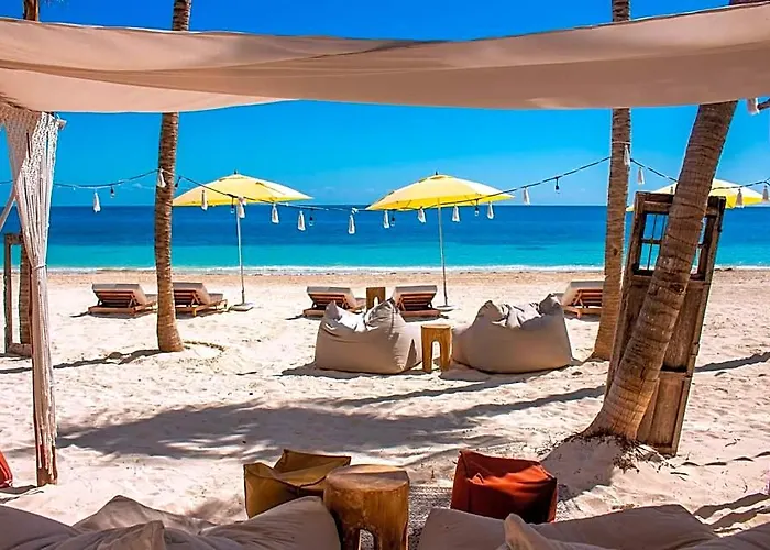 The Fives Oceanfront Hotel