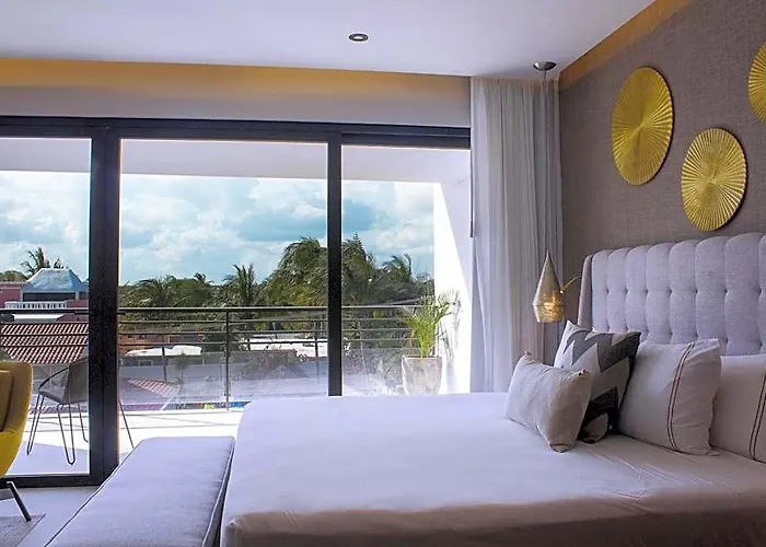 Hotel The Fives Oceanfront